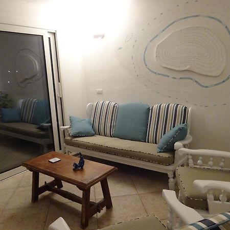 White - San Pantaleo Apartment Exterior photo